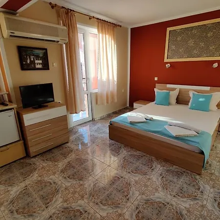 Art Rozalia 3*