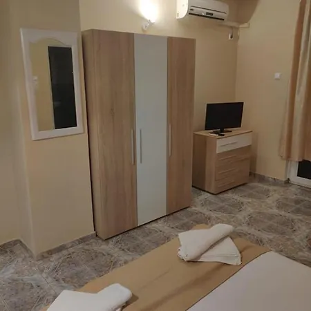 Guest house Art Rozalia 3*