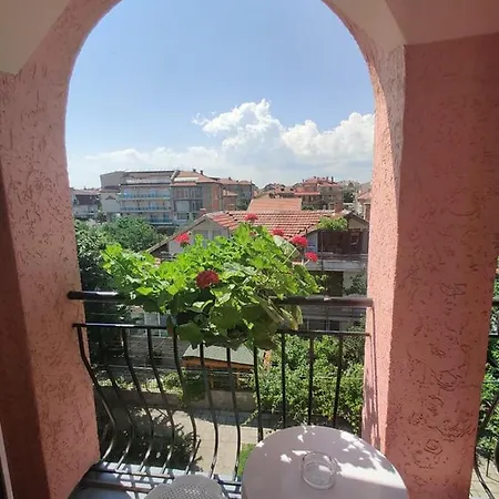 Guest house Art Rozalia Ravda