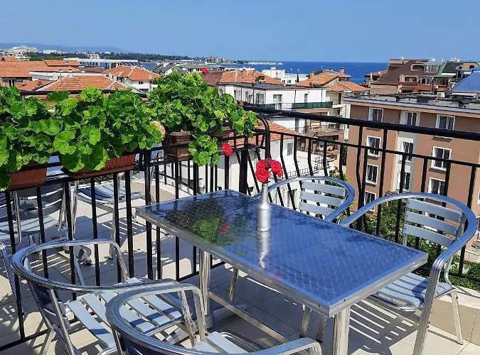 Art Rozalia Penzion Ravda